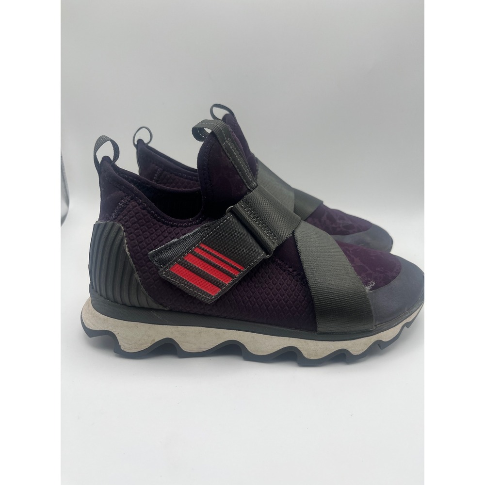 Sorel Kinetic Sneak Womens 7.5 Purple Black Scalloped Sole Sneakers NL3374